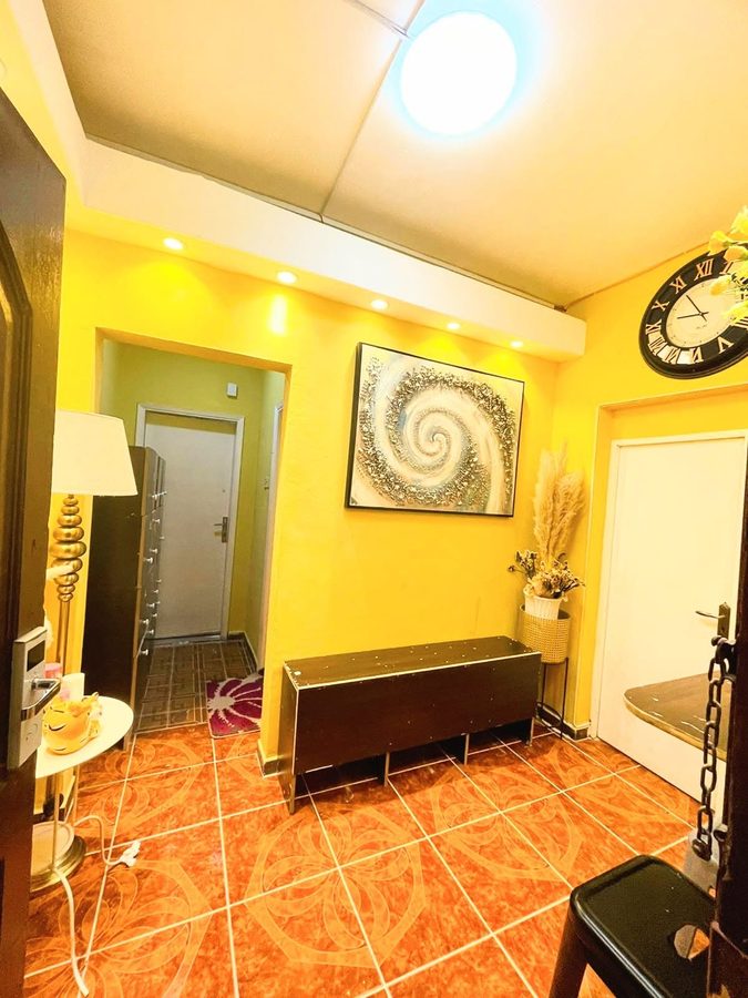 NEWLY RENOVATED FLAT na mga  partitions for KABAYAN ONLY....